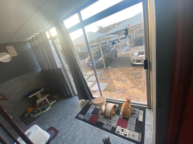 2 Bedroom Property for Sale in Ferndale Western Cape